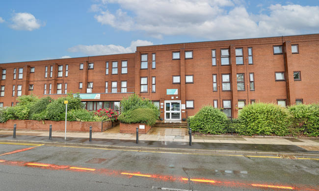 Alpha Court 8